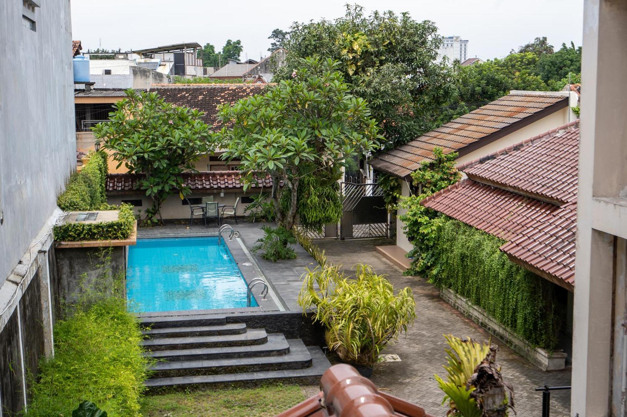 D Ajenk Boutique Guesthouse Yogyakarta Bagian luar foto