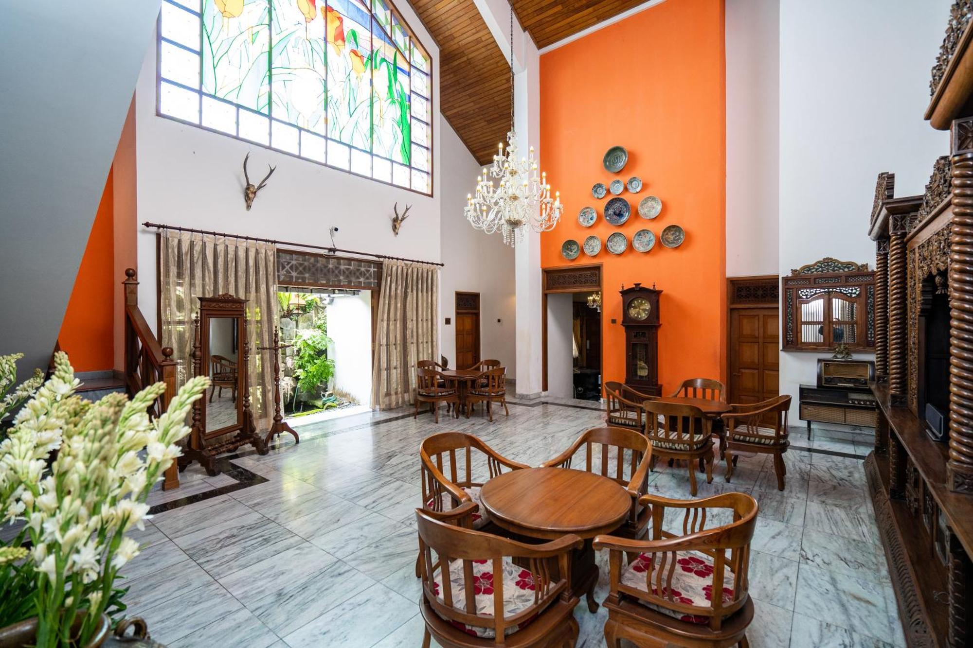 D Ajenk Boutique Guesthouse Yogyakarta Bagian luar foto